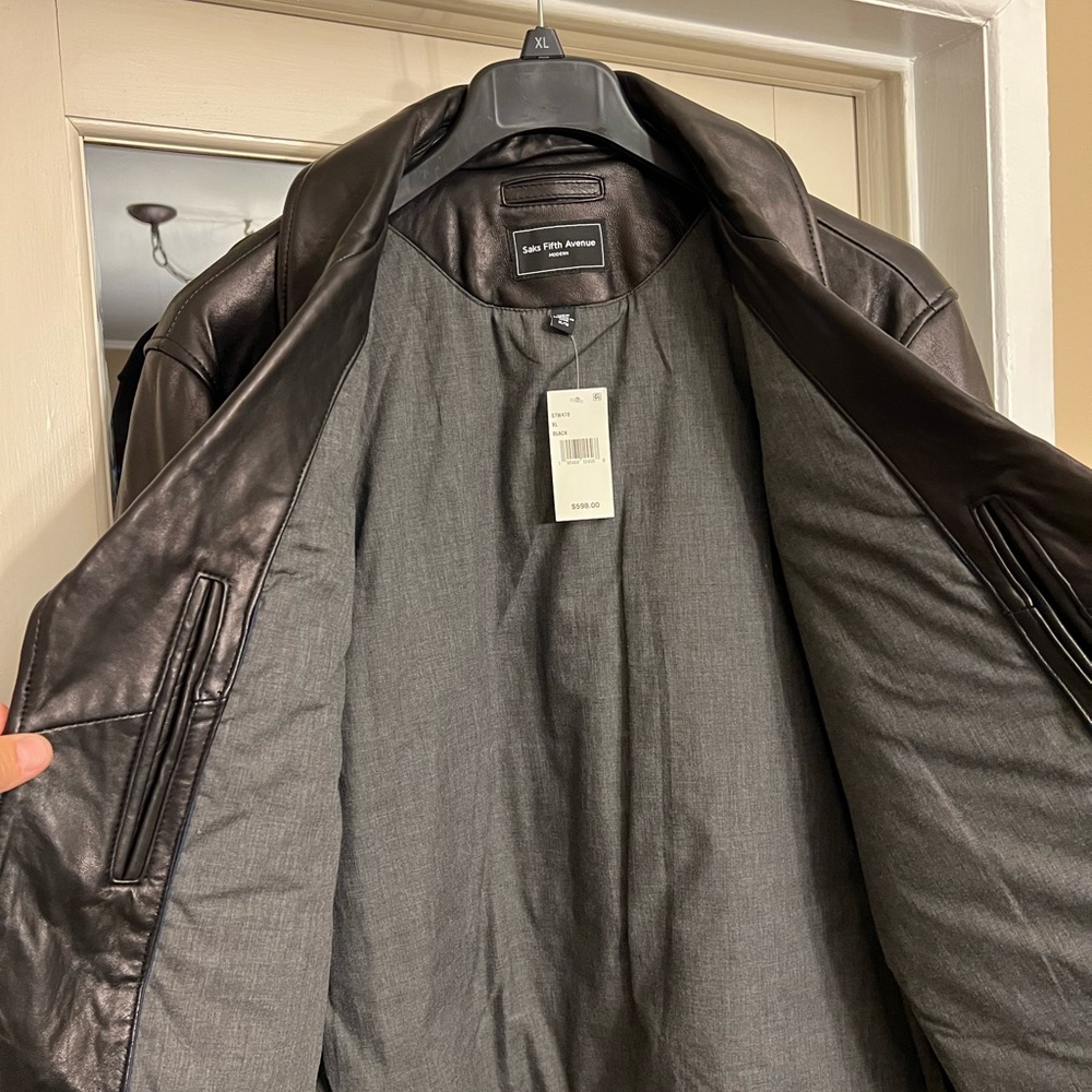 Saks Fifth Avenue leather jacket. NWT - Picture 2 of 4